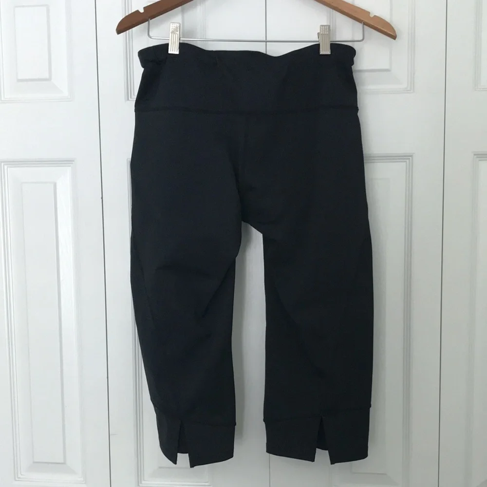 REI Stretch Drawstring Capri Pants Size S - Picture 2 of 8